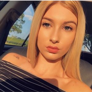 Meet your Posher, Kelsie